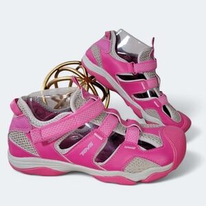 Teva Pink Jansen Leather Sport Sandals Closed Toe Size 7